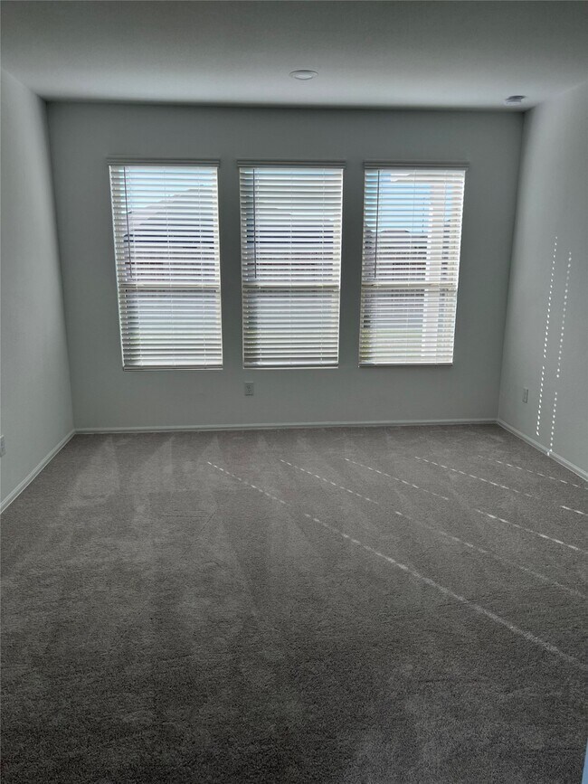 Building Photo - 7419 Bartoncliff Dr