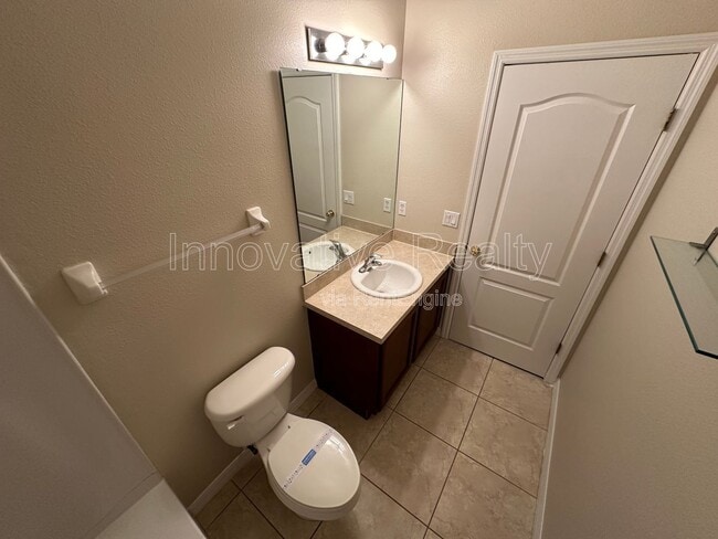 Building Photo - 10270 Cala Lily Trail