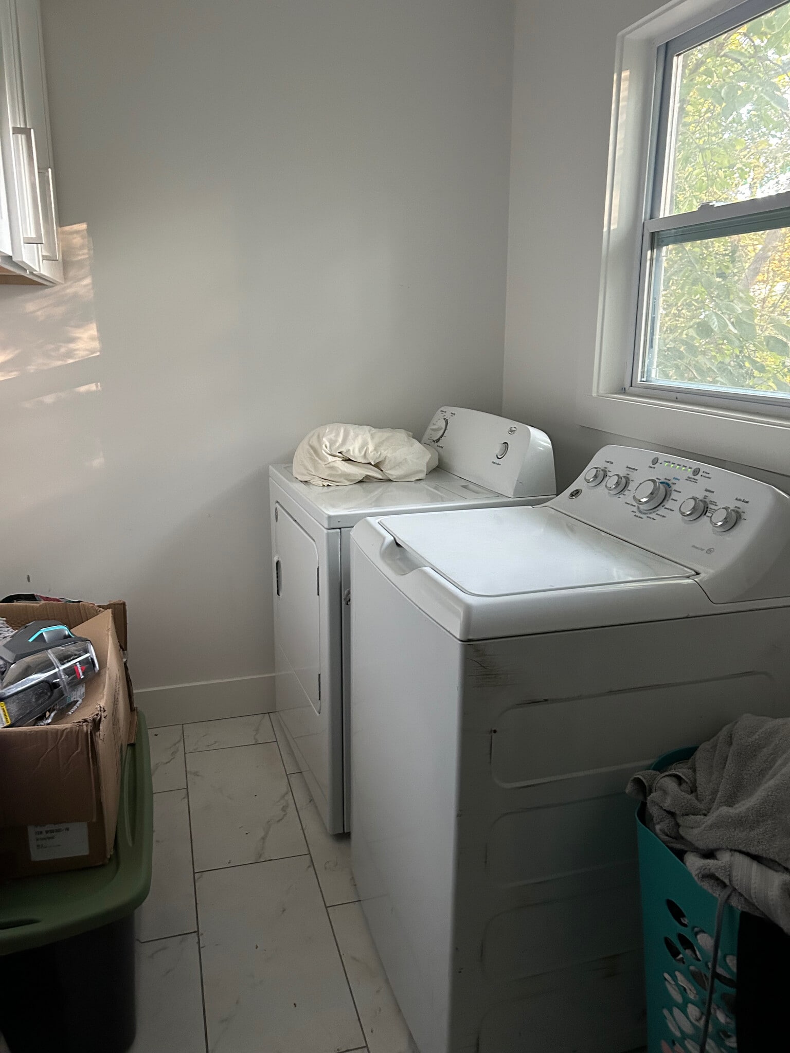 Building Photo - Room in House on Welch St SW