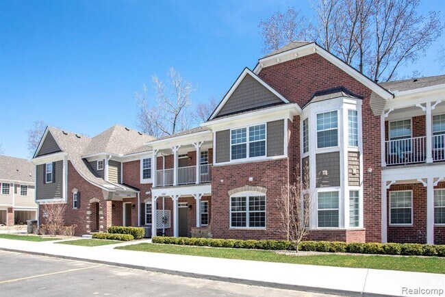 Building Photo - 54246 Baypoint Dr