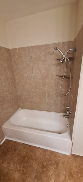 Building Photo - 7832 Elvera St