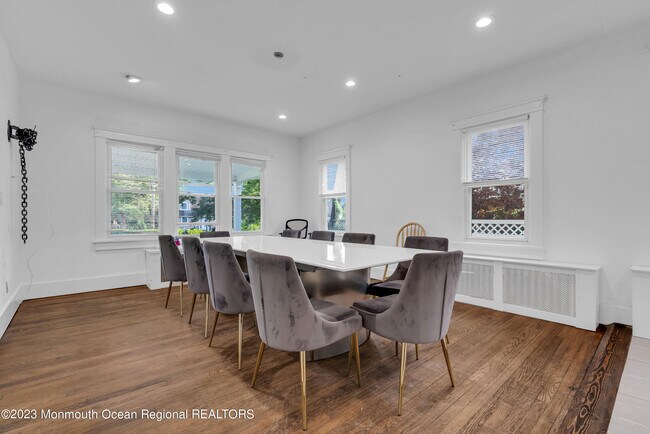 Building Photo - 309 Cedar Ave