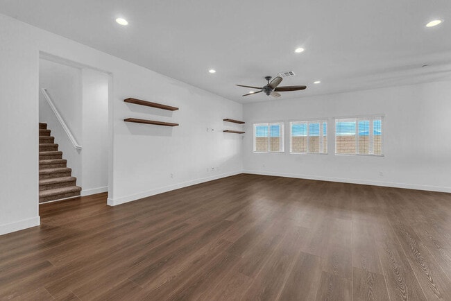 Building Photo - 83325 White Stallion Rd