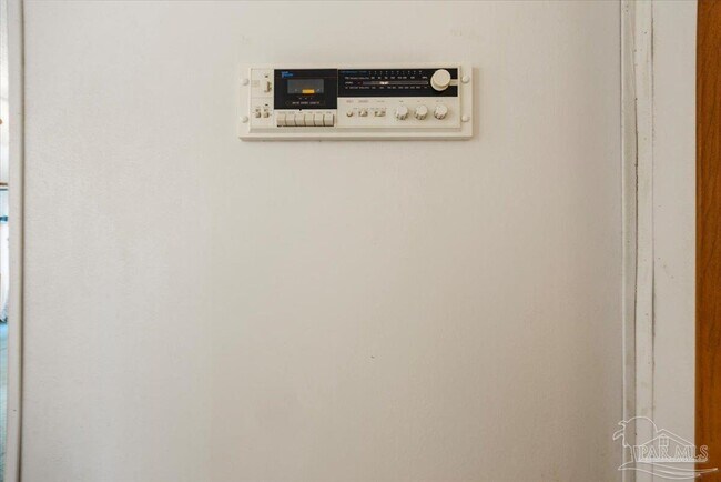 Building Photo - 4205 Elvis Presley Dr