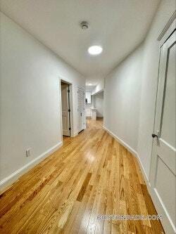 Building Photo - 143 Park Dr