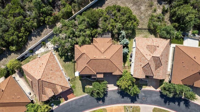 Building Photo - 8917 Villa Norte Dr