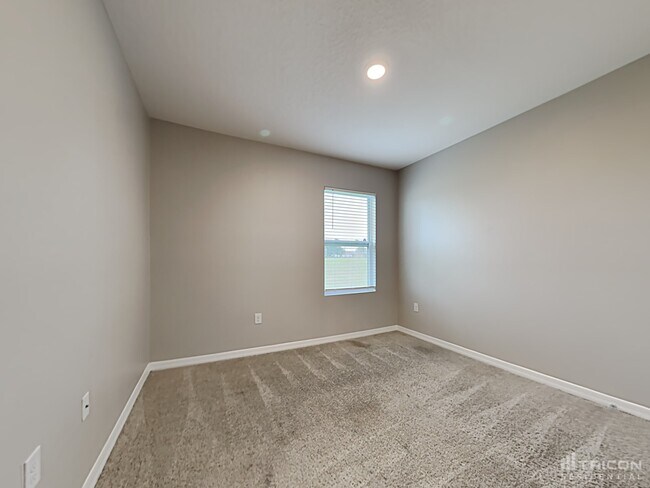 Building Photo - 242 Meadowbrook Blvd
