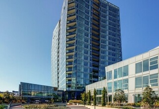 Building Photo - 1Bd/1.5Ba Bellevue Condo