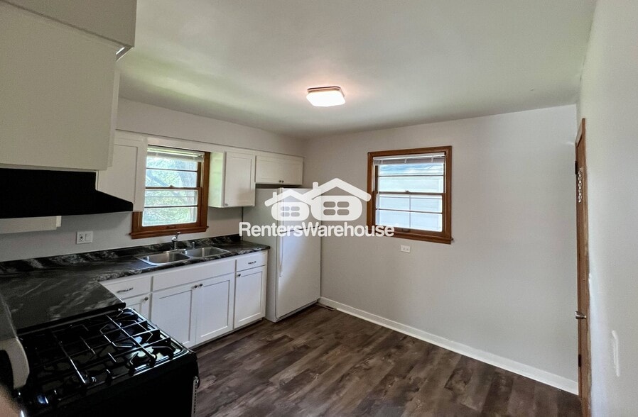 Building Photo - 5844 Washburn Ave S