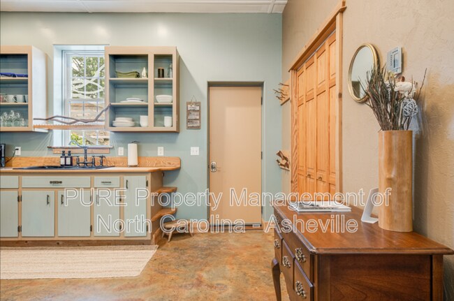 Building Photo - 226 Brickyard Rd