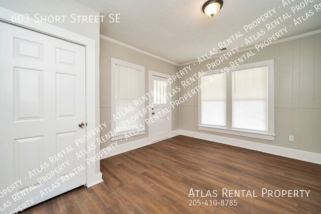 Building Photo - 603 Short St SE