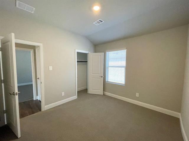 Building Photo - 2176 Gill Star Dr