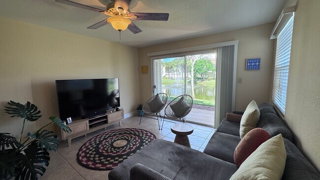 Building Photo - Coastal Living at Its Finest – Stylish 2BR...