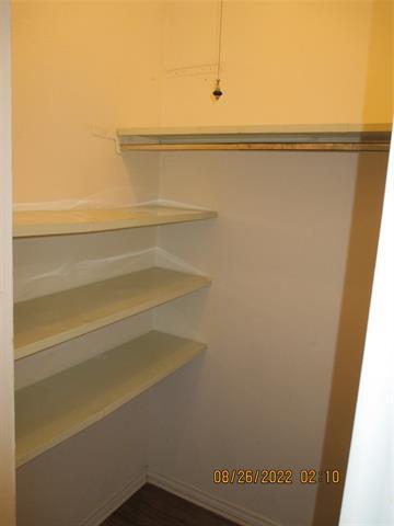 Building Photo - 553 Hanover Dr