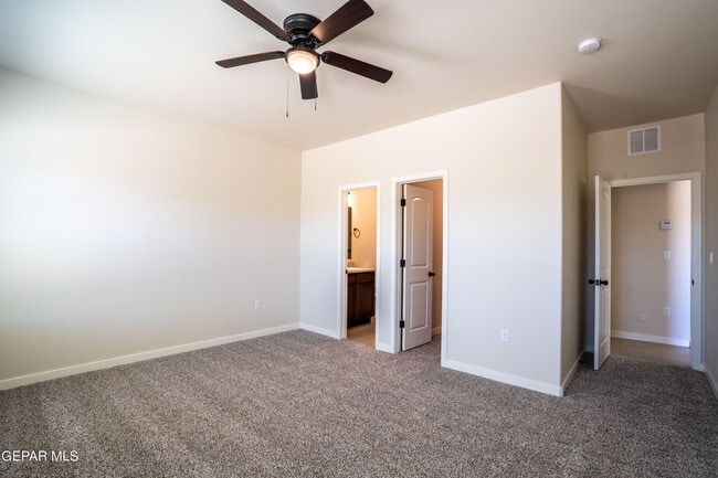 Building Photo - 11472 Van Nuys Dr