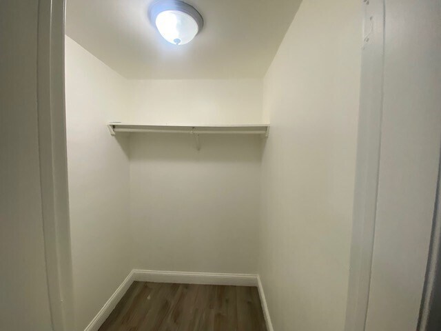 Building Photo - 176 Ferry St