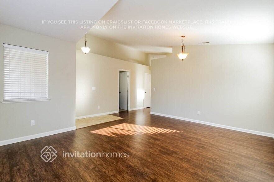 Building Photo - 1985 Rapid Falls Dr