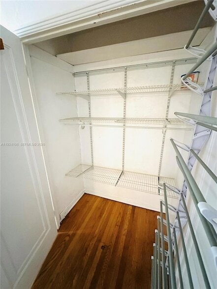 Building Photo - 260 Euclid Ave