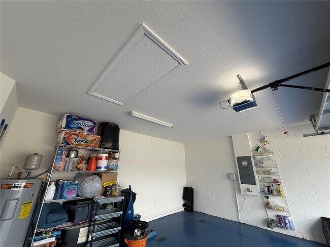 Building Photo - 6937 Minaxi Dr