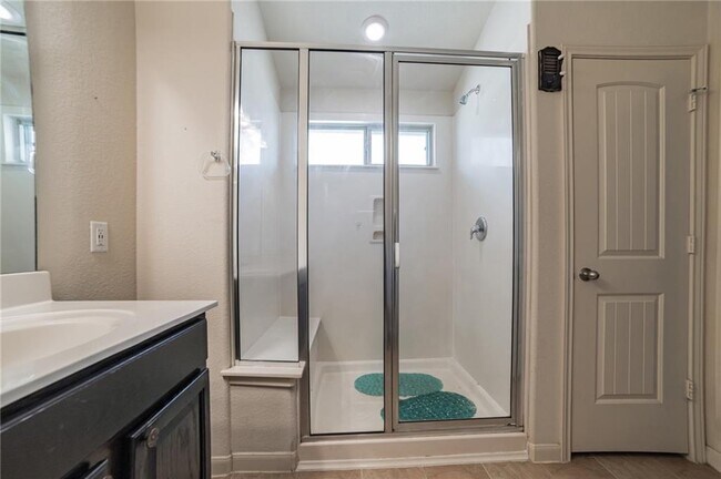 Building Photo - 308 Potters Peak Way