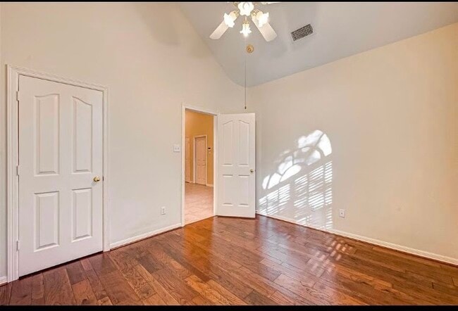 Building Photo - 1710 Park Forest Dr