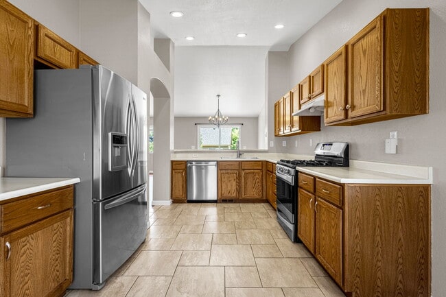 Building Photo - 4535 Star Ridge Dr