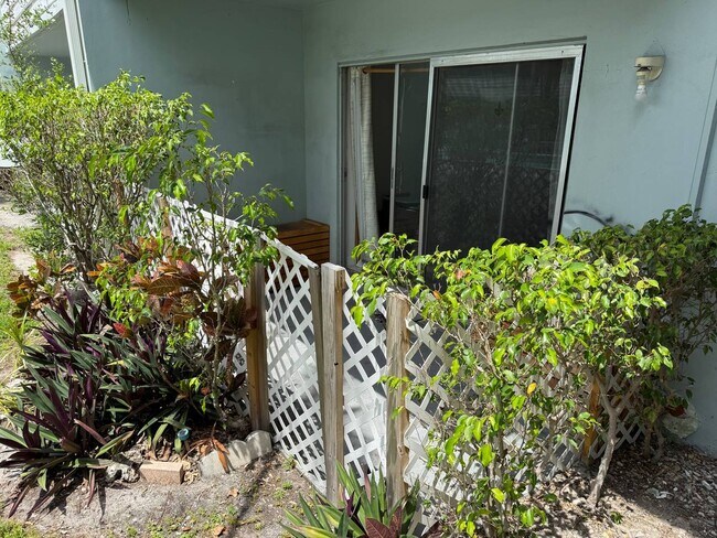 Building Photo - 4251 NW 5th St