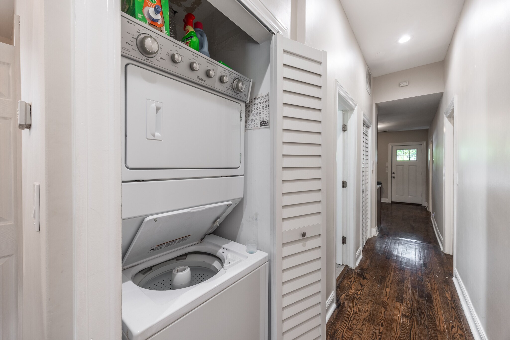 Building Photo - 4849 N Seeley Ave