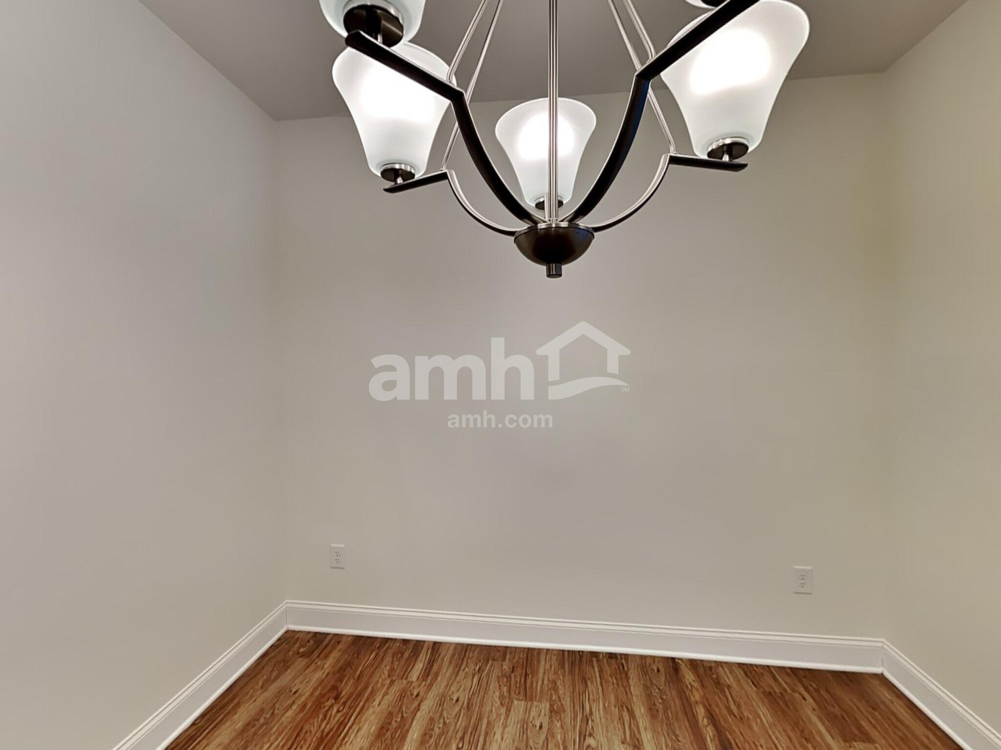 Building Photo - 1930 Sterling Brook Ct