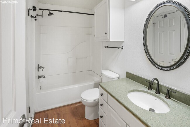 Building Photo - 2 br, 1 bath House - 4618 Cedar Pass Unit C