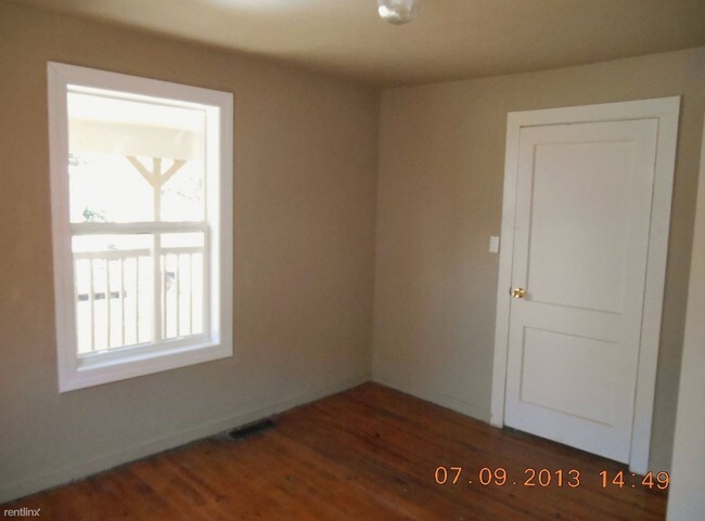 Building Photo - 3 br, 1 bath House - 1936 E Cairo St