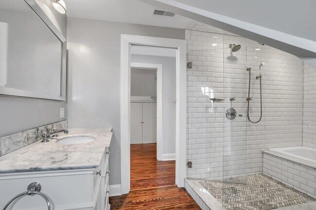 Building Photo - 57 Highwood Terrace