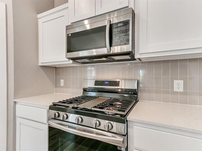 Building Photo - 9207 SW 47th St