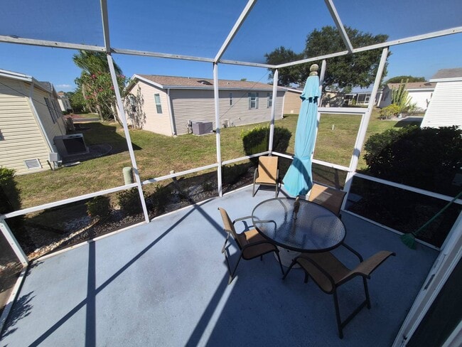 Building Photo - 2113 Sawgrass Ln