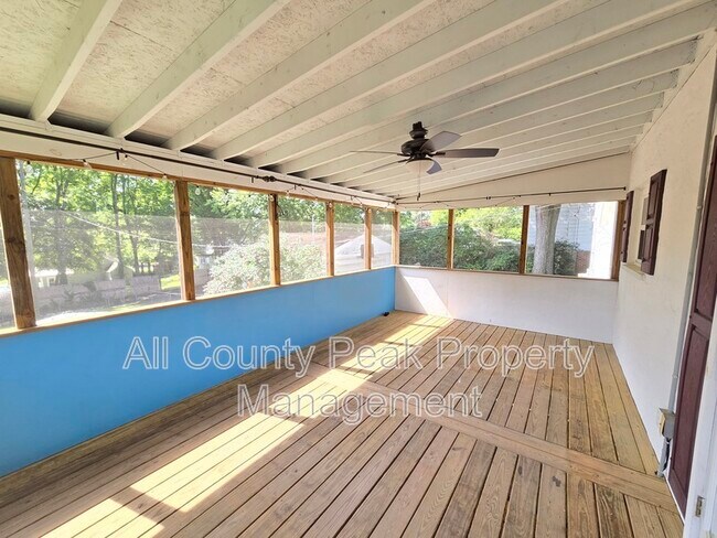 Building Photo - 104 Belvoir Ave