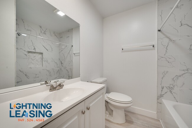 Building Photo - 6738-6733 Independence Ave
