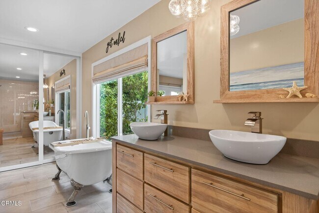 Building Photo - 6169 Arabian Pl