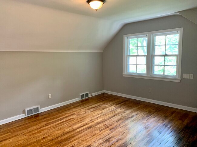 Building Photo - 676 Harrison Ave