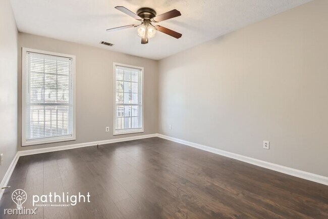 Building Photo - 40 Acorn Way UNIT