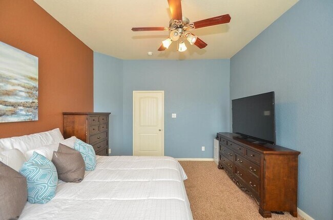 Building Photo - 6103 Grassy Haven Ln