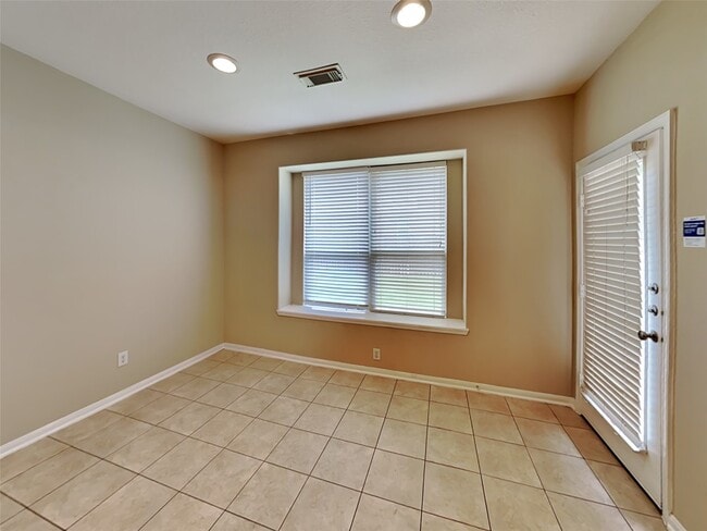 Building Photo - 10923 Tattershall Ln