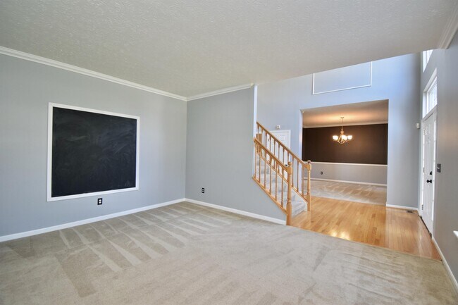 Building Photo - 5167 Elm Leaf Trail