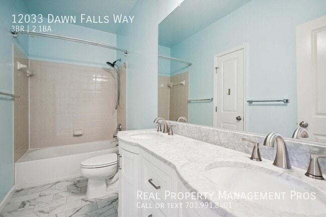 Building Photo - 12033 Dawn Falls Way