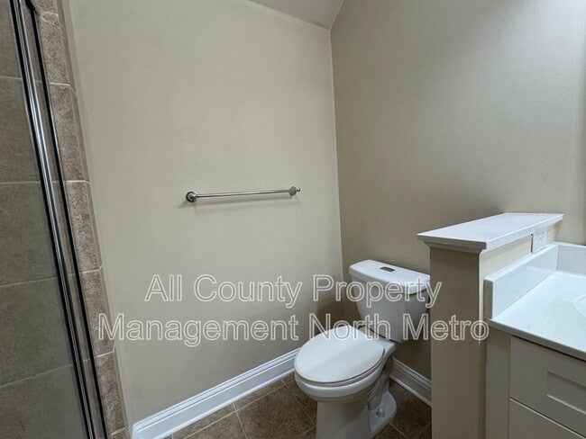 Building Photo - 10860 Ellicot Way