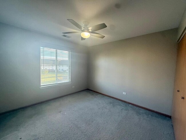 Building Photo - 2477 Smithfield Ct