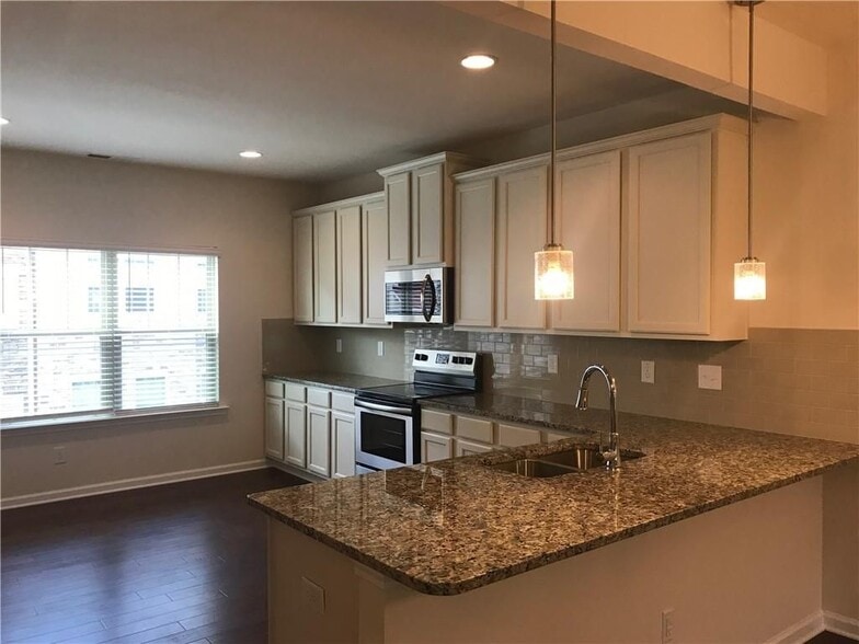 Building Photo - 3844 Equity Ln