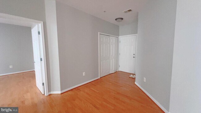 Building Photo - 4191 Lochleven Tr