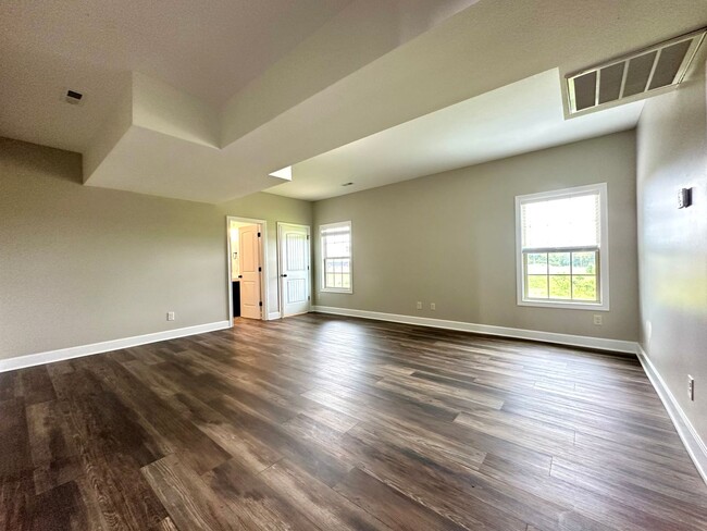 Building Photo - 1093 Henry Pl Blvd