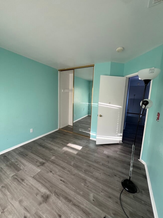 Building Photo - 13250 Sundance Cir