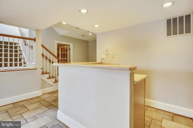 Building Photo - 2009 Mayfair McLean Ct